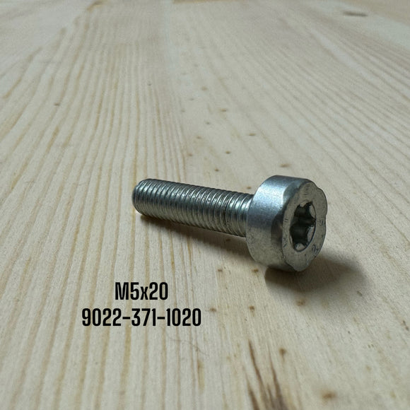 Stihl Bolts