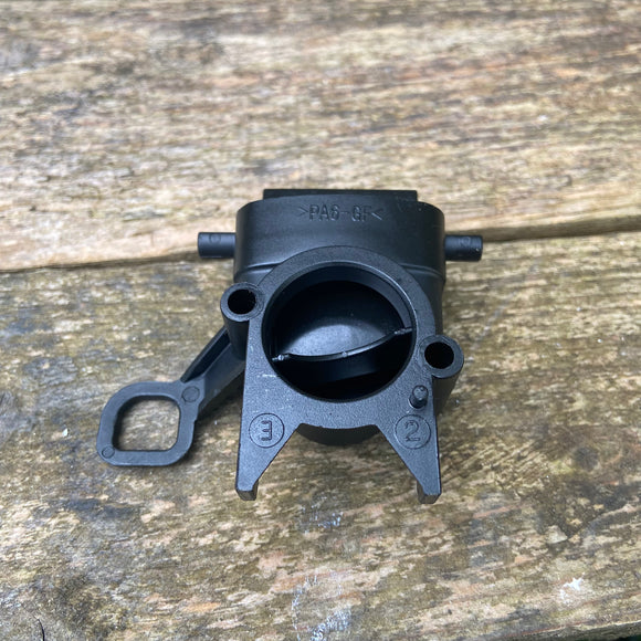 365/372Xp X-Torq Standard Air Filter Holder